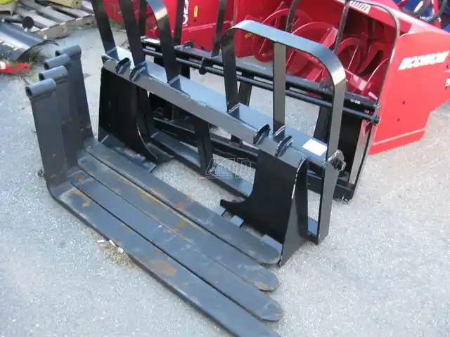 Gallery image 1 for Misc Pallet Fork