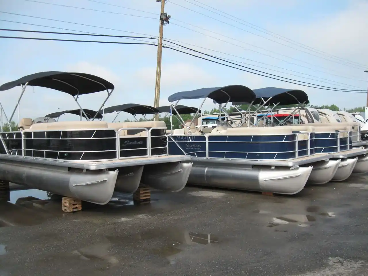 Gallery image 1 for 2024 SouthBay & Sweetwater Pantoon Boat