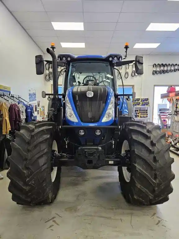 Gallery image 1 for 2024 New Holland T7.260 Tractor