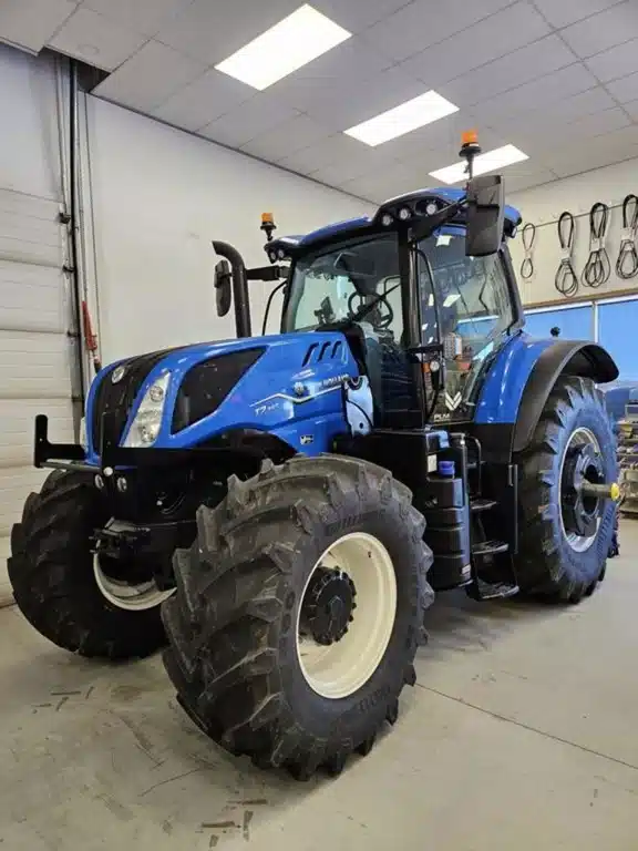 Gallery image 2 for 2024 New Holland T7.260 Tractor