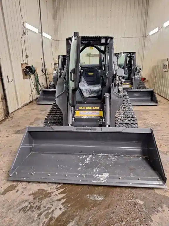 Gallery image 1 for New 2024 New Holland C337 Track Loader