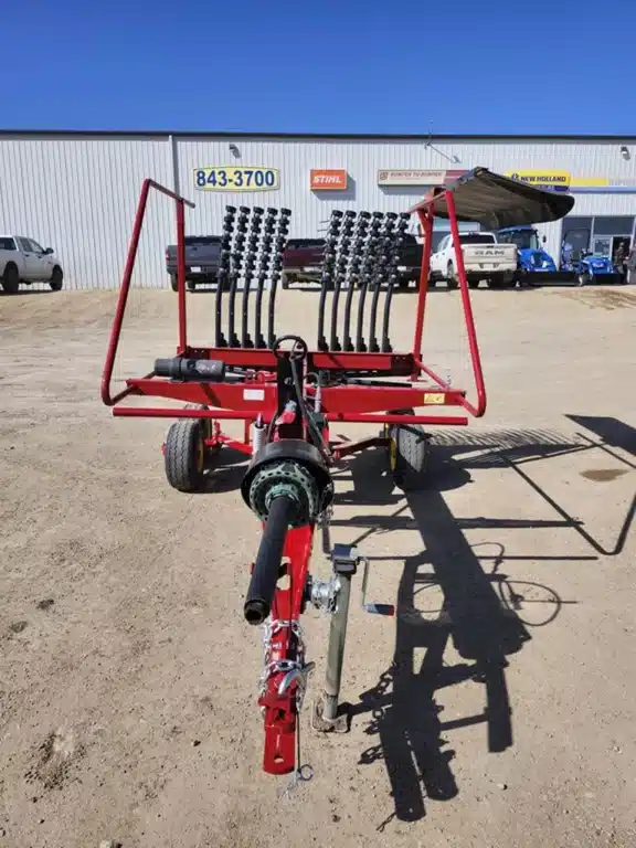 Gallery image 2 for 2023 New Holland Proted™ Rotary Tedders 3417 Tedder