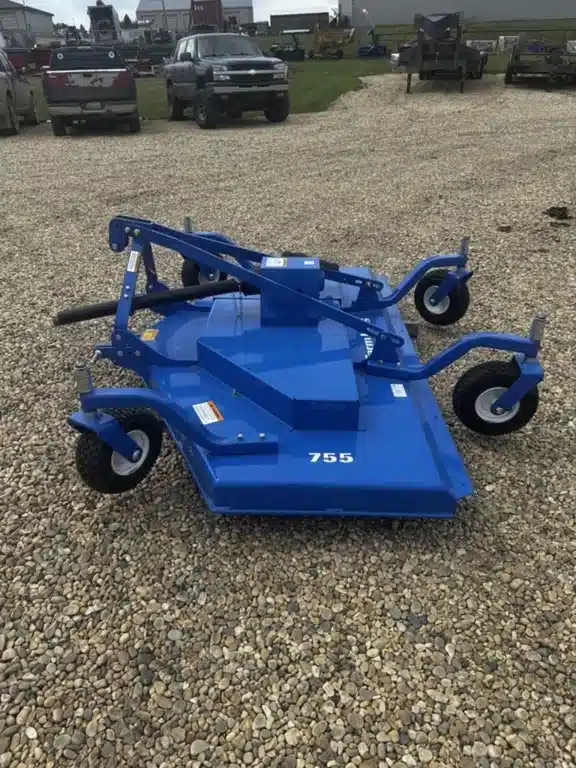 Gallery image 1 for 2021 Buhler Farm King Y755B Mower - Finishing