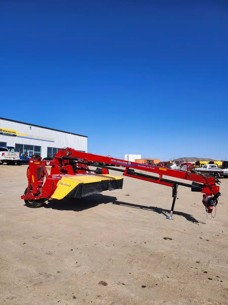 Gallery image 1 for New 2024 New Holland 310 PLUS Disc Mower Conditioner