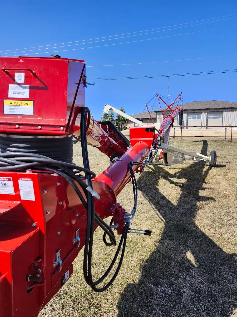 Gallery image 2 for New 2024 Buhler Farm King Y1370 Grain Auger
