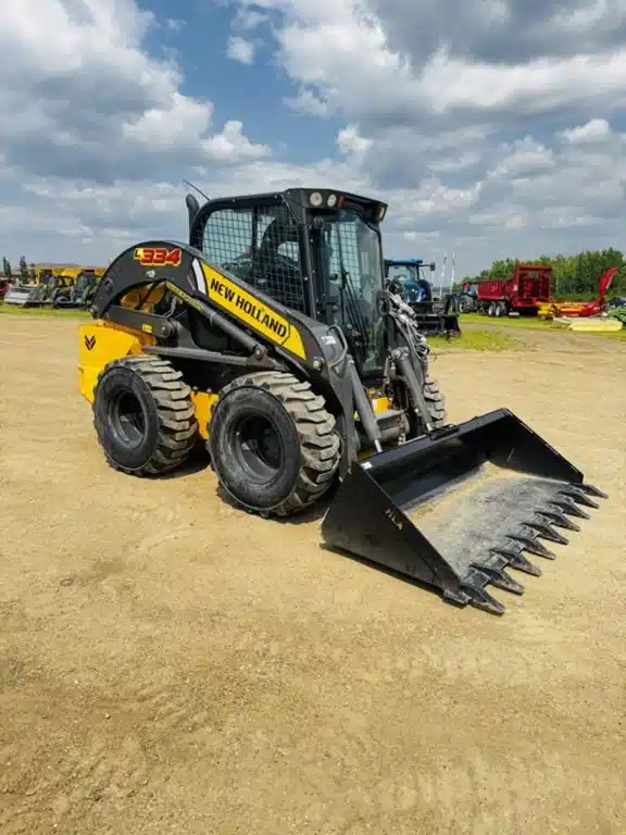 Gallery image 2 for 2022 New Holland L334 Skid Steer