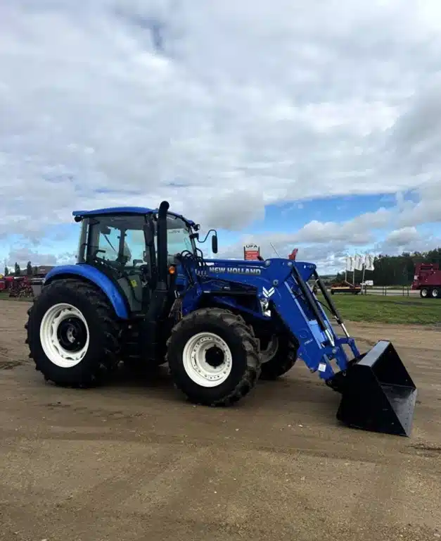 Gallery image 2 for New 2025 New Holland POWERSTAR 120 Tractor