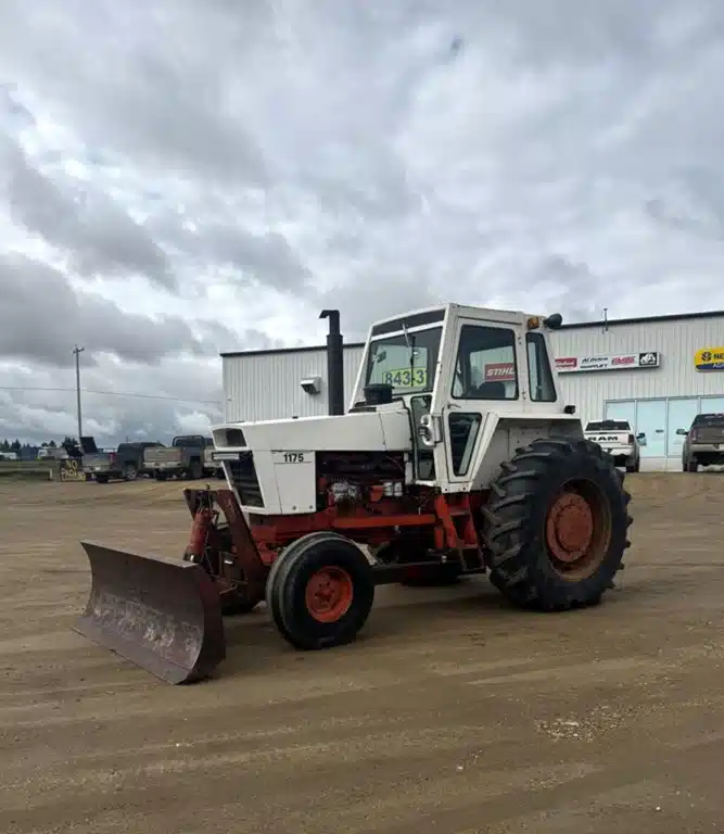 Gallery image 1 for Used Case 1175 Tractor