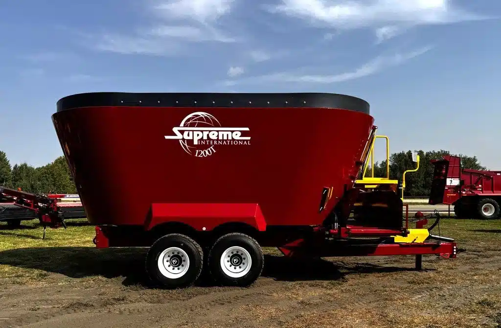 Gallery image 1 for 2025 Supreme 1200T TMR Mixer