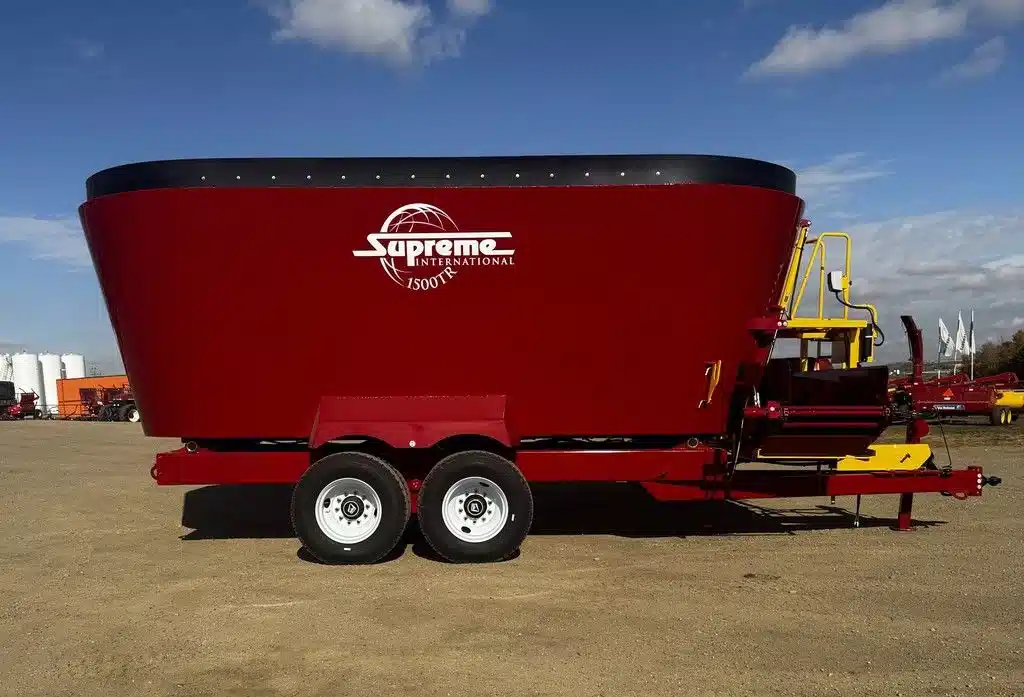 Gallery image 2 for New 2025 Supreme 1500TR TMR Mixer