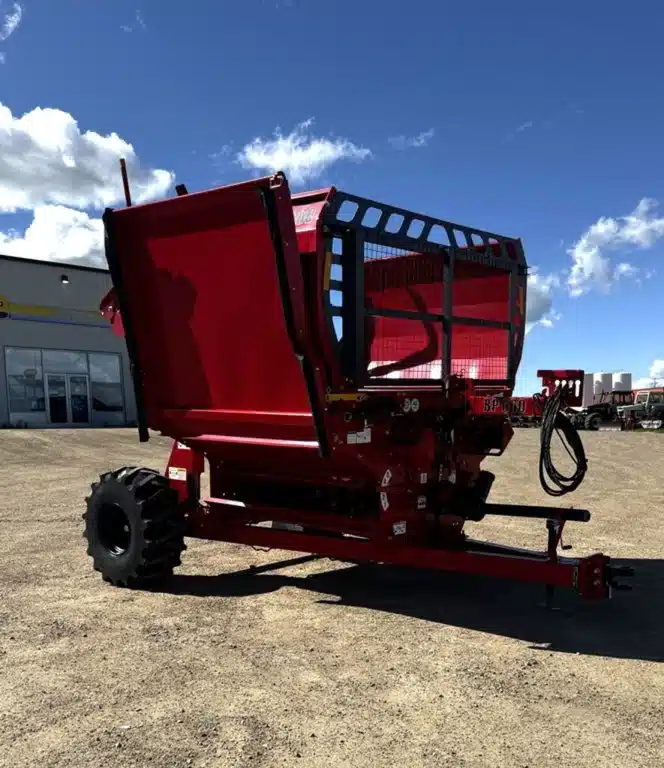 New 2025 Highline BP 660-100 Chipper