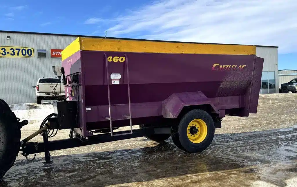 2020 Cattlelac 460 Feed Wagon