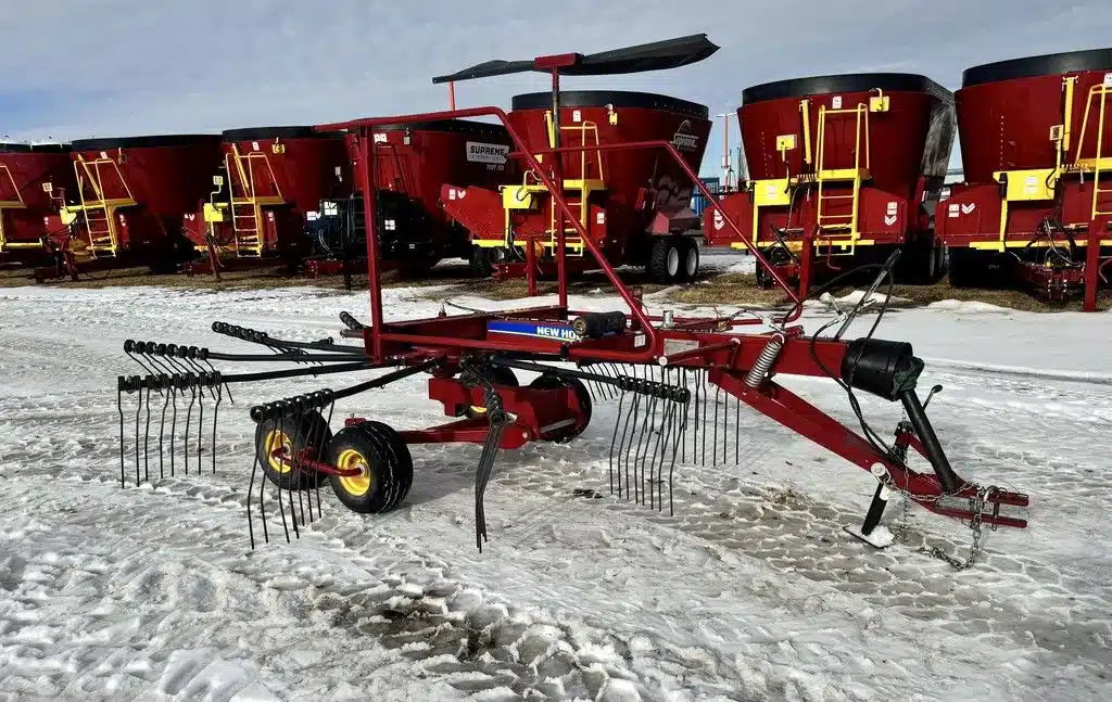 Gallery image 1 for 2017 New Holland PR3114 Harvester
