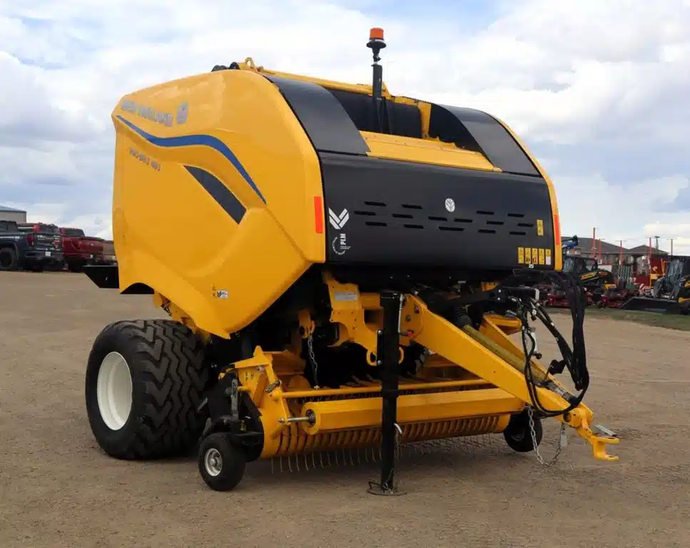 Photo de la Galerie 1 pour 2026 New Holland ROLL-BELT 460 Presse à Balle Ronde