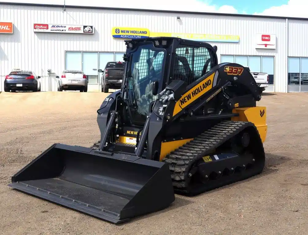 Gallery image 1 for 2026 New Holland Construction C337 Skid Steer