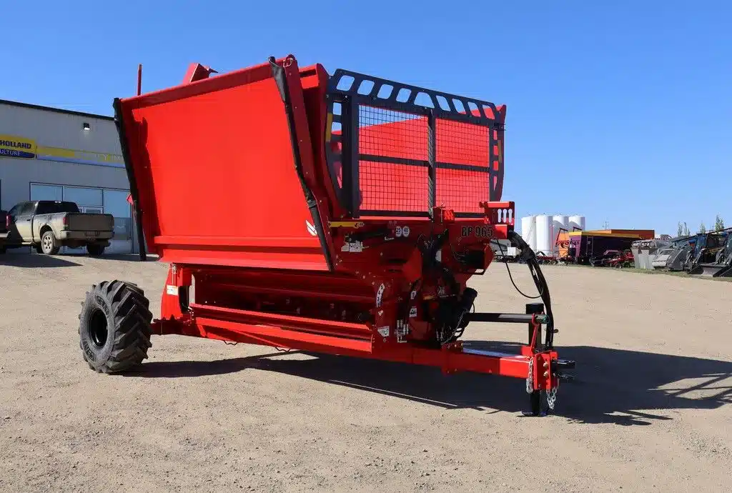Gallery image 1 for 2026 Highline BP965-100 Round Baler
