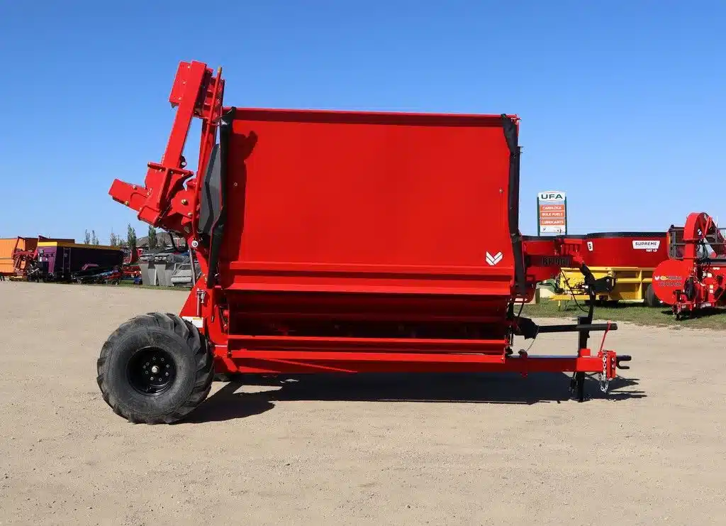 Gallery image 2 for 2026 Highline BP965-100 Round Baler