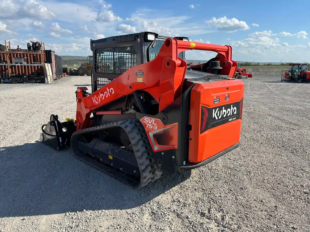 Gallery image 1 for Used 2023 Kubota SVL75-3 Skid Steer