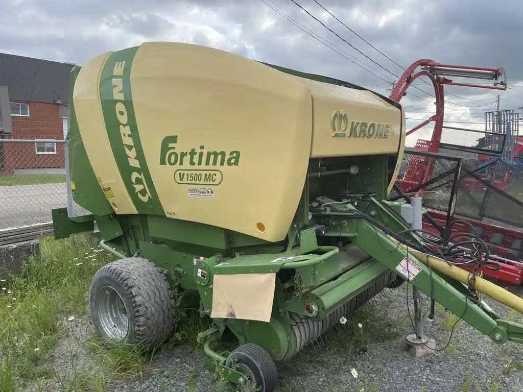 Gallery image 1 for Used 2012 Krone Fortima V 1500MC Round Baler