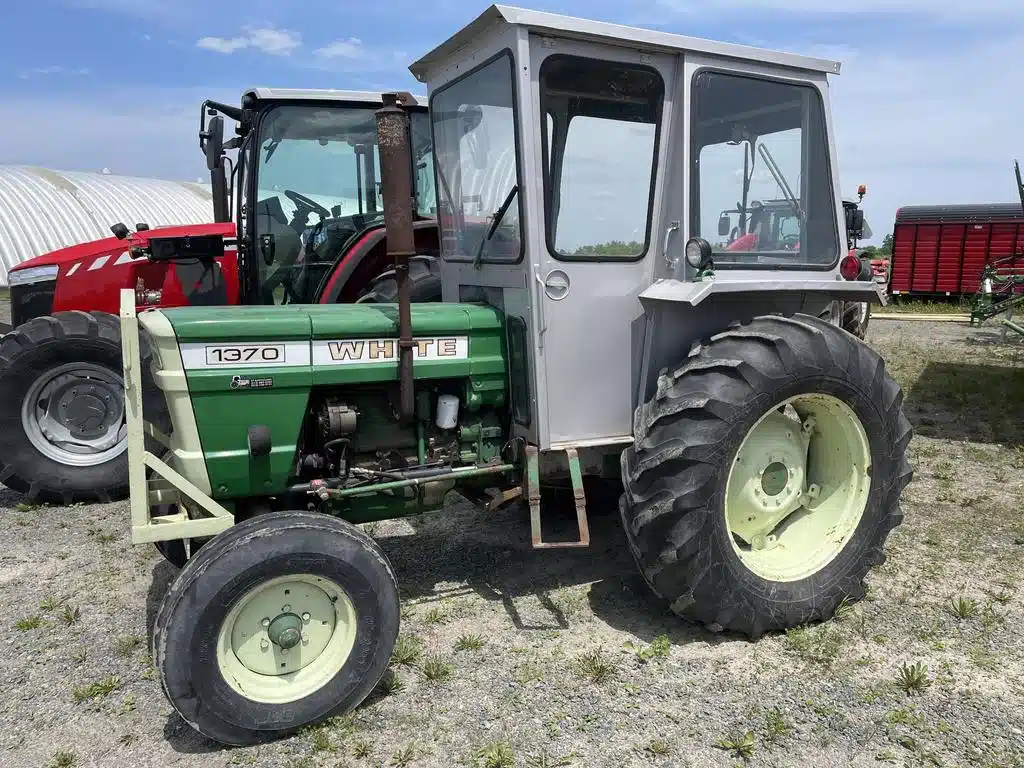 Gallery image 1 for Used 1975 White 1370 Tractor