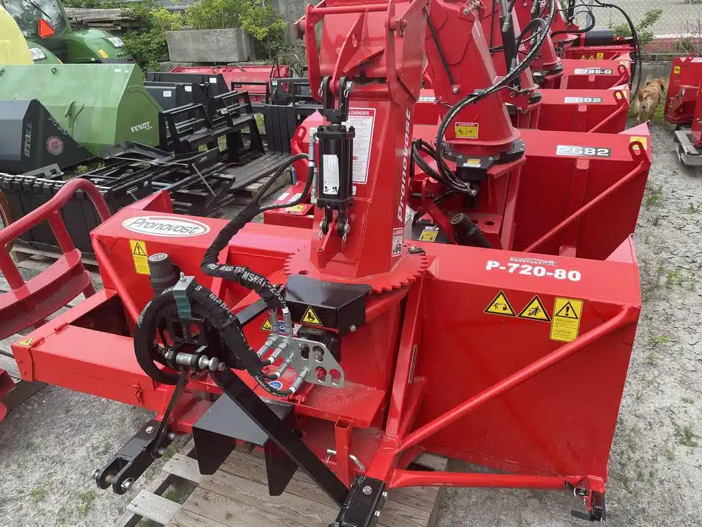 Gallery image 1 for New 2022 Pronovost P-720-80 Snow Blower