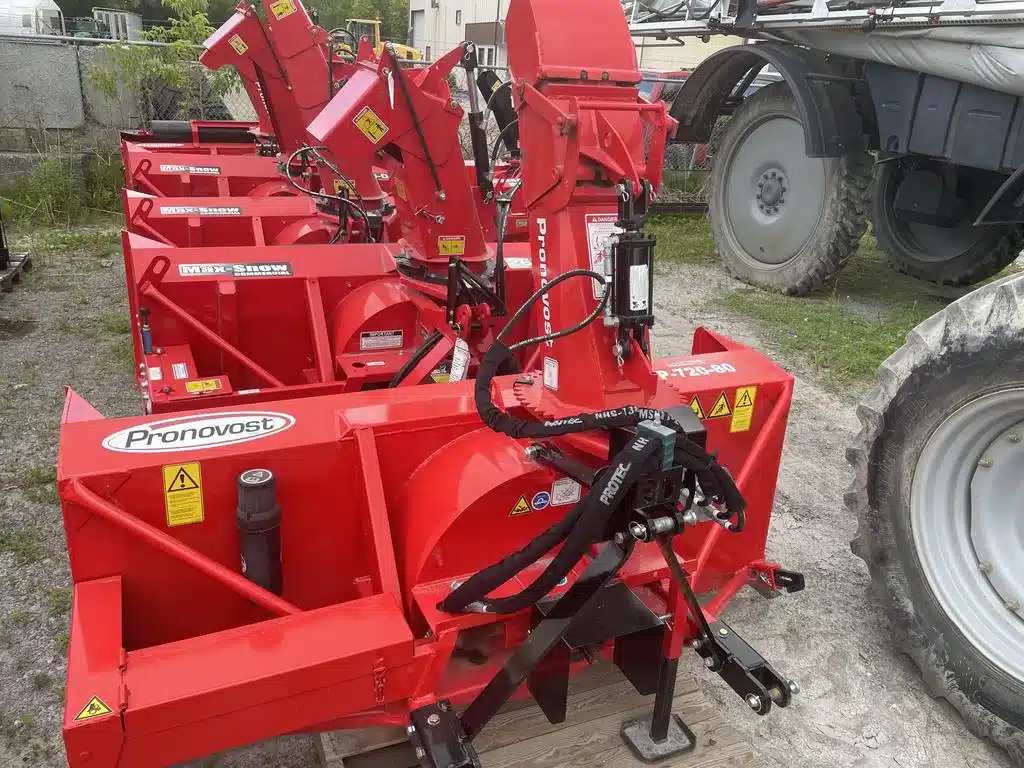 Gallery image 2 for New 2022 Pronovost P-720-80 Snow Blower