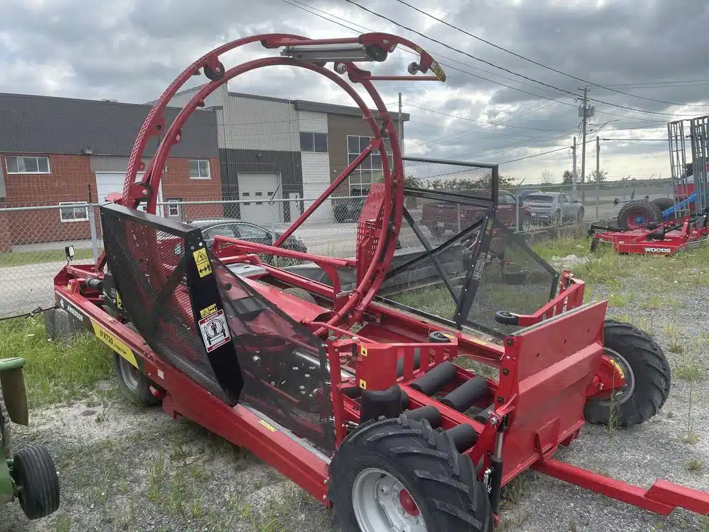 Gallery image 1 for New 2024 Anderson IFX720 Bale Mover