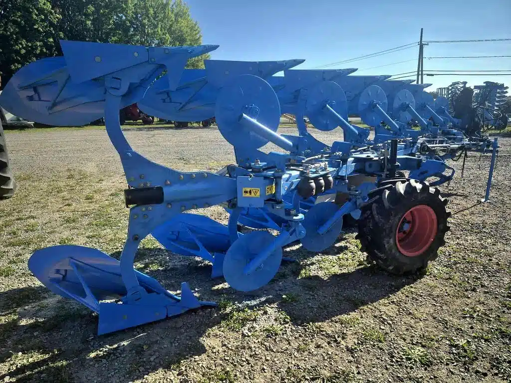 Gallery image 2 for Used 2015 Lemken JUWEL 8 Plow