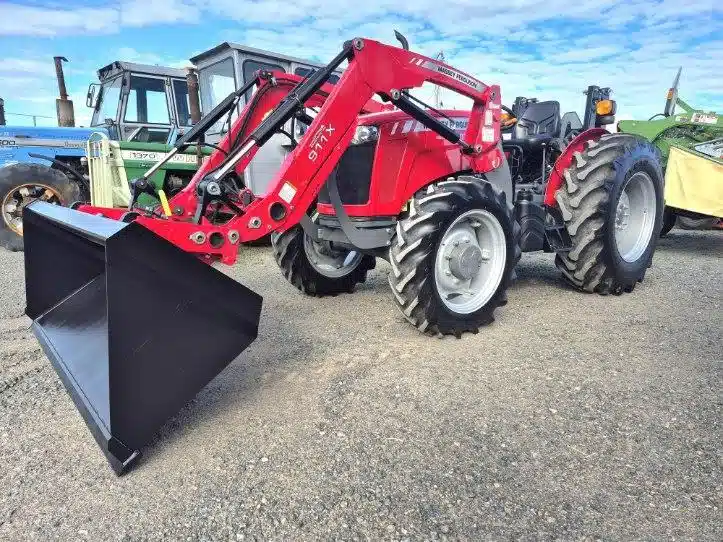 Gallery image 2 for Used 2023 Massey Ferguson 2607H Tractor