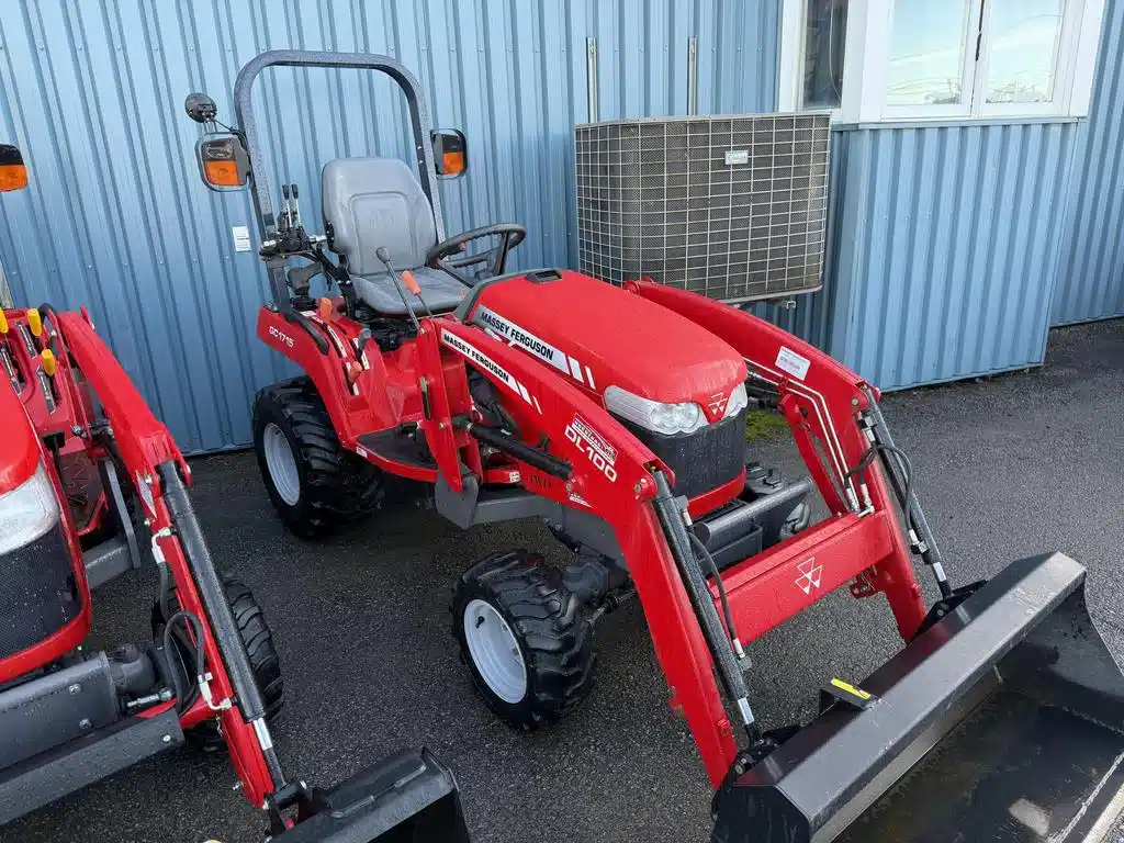 Gallery image 2 for 2013 Massey Ferguson GC1715 Tractor