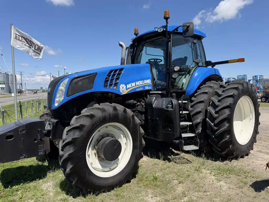 Photo de la Galerie 1 pour 2012 New Holland T8.330 Tracteur