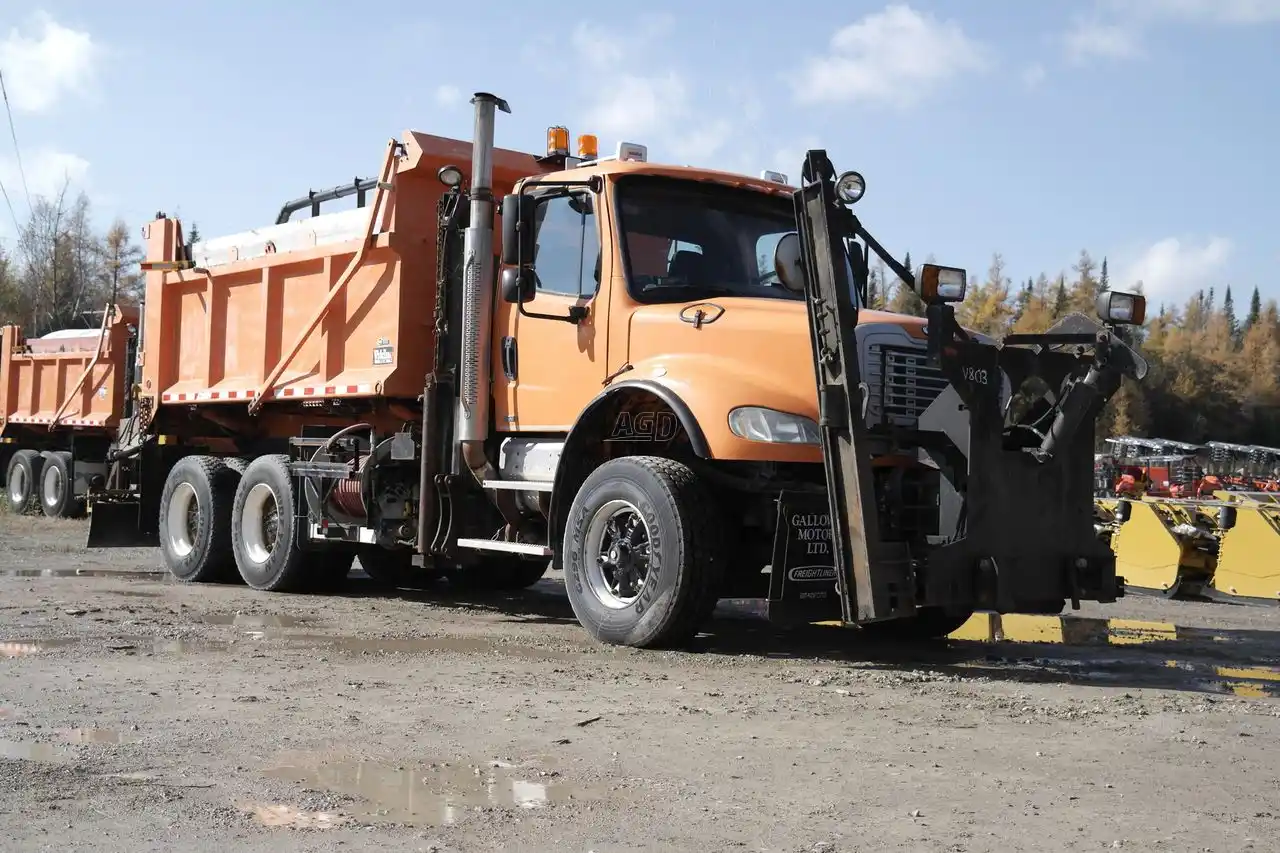 Gallery image 1 for Used 2006 Freightliner FM2 Truck - Dump