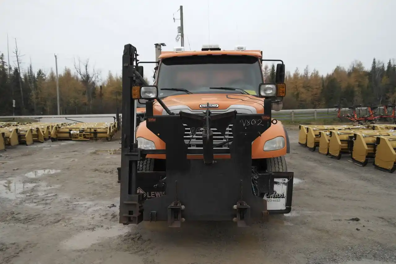 Gallery image 2 for Used 2006 Freightliner FM2 Truck - Dump