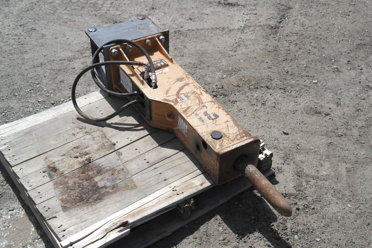 Gallery image 2 for Used Unspecified BTI CX6 Breaker - Hammer