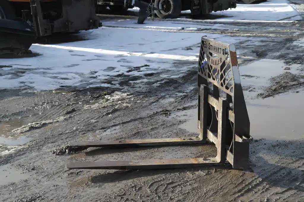 Gallery image 2 for Used Paladin Pallet Fork Bucket