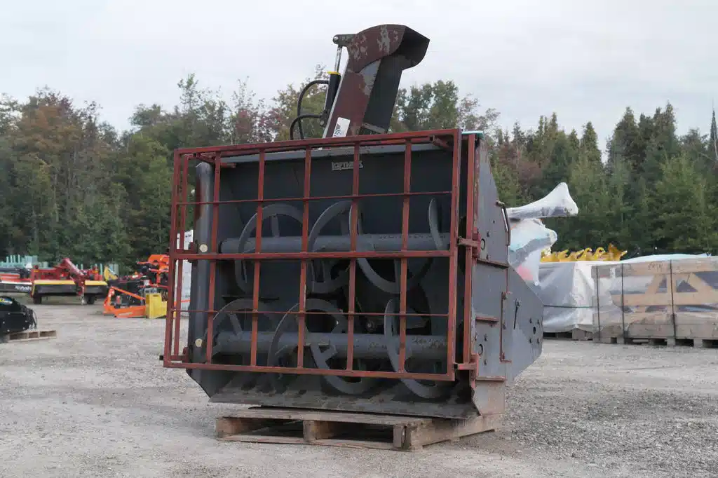 Used Loftness 5' Snow Blower