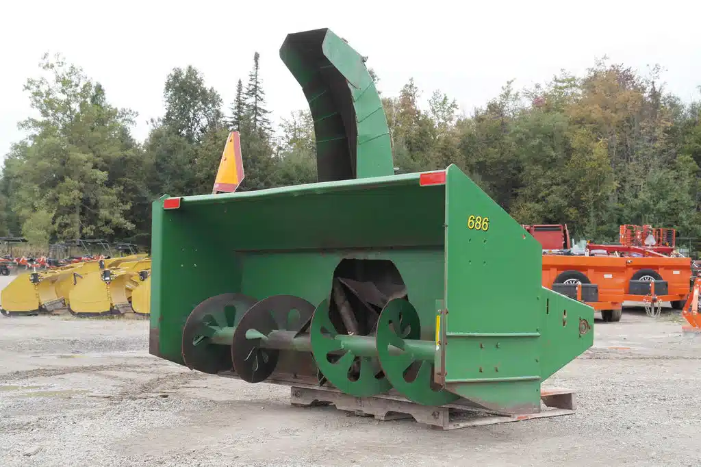 Gallery image 1 for Used John Deere 686 Snow Blower