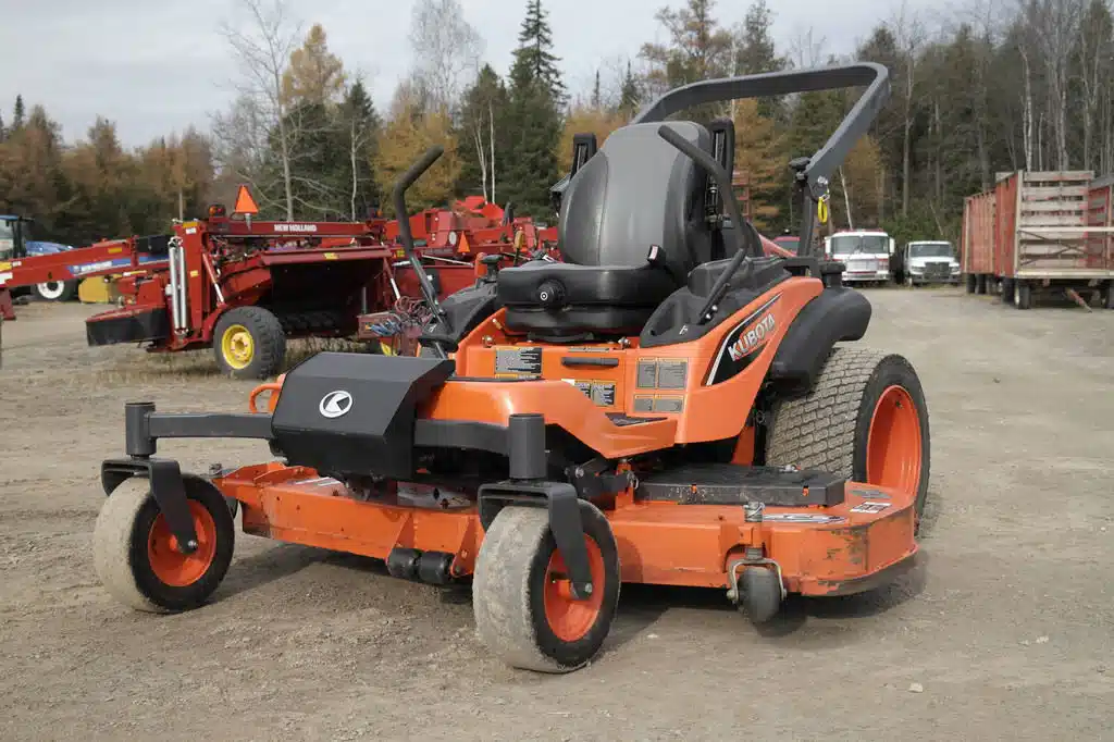Gallery image 1 for Used Kubota ZD1211L-72 Mower - Riding