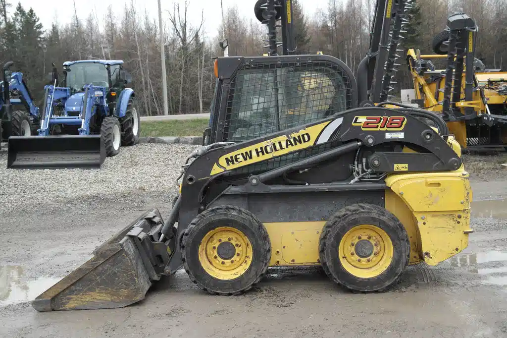Gallery image 2 for Used New Holland L218 Skid Steer