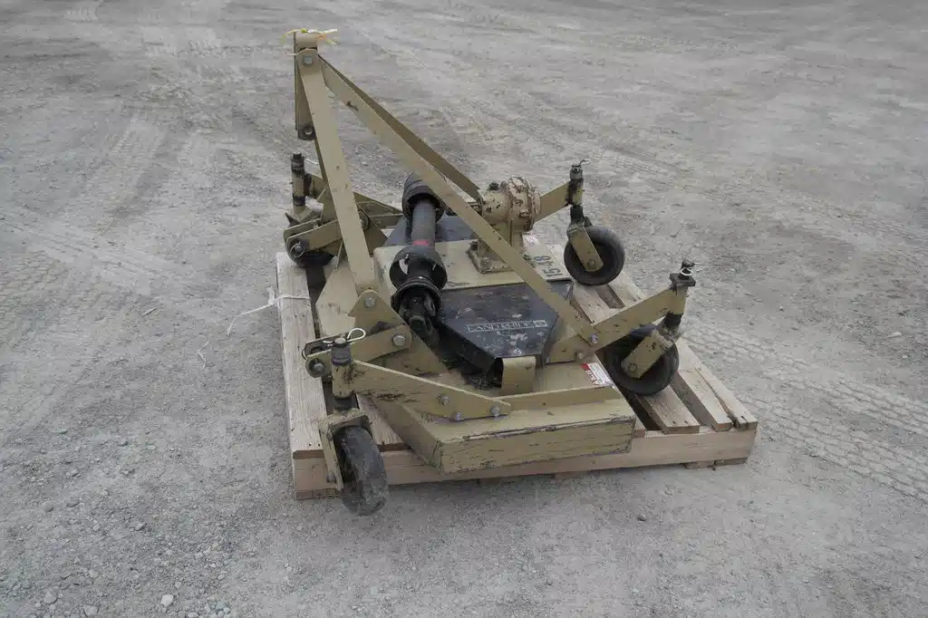 Gallery image 2 for Land Pride FD1548 Mower - Zero Turn