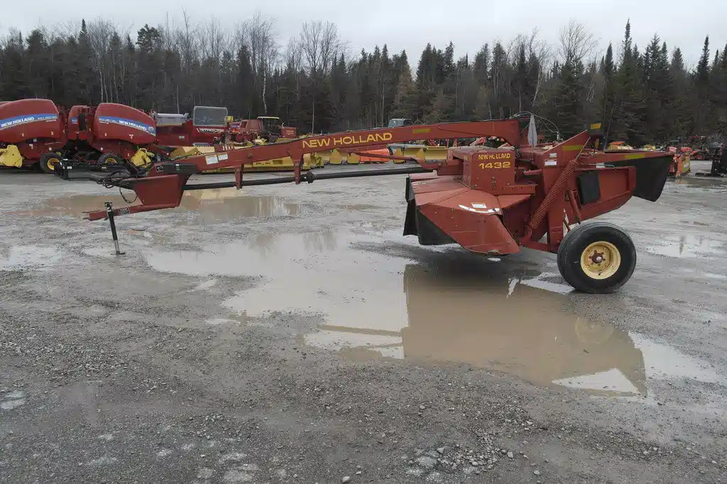 Gallery image 2 for Used New Holland 1432 Mower - Zero Turn