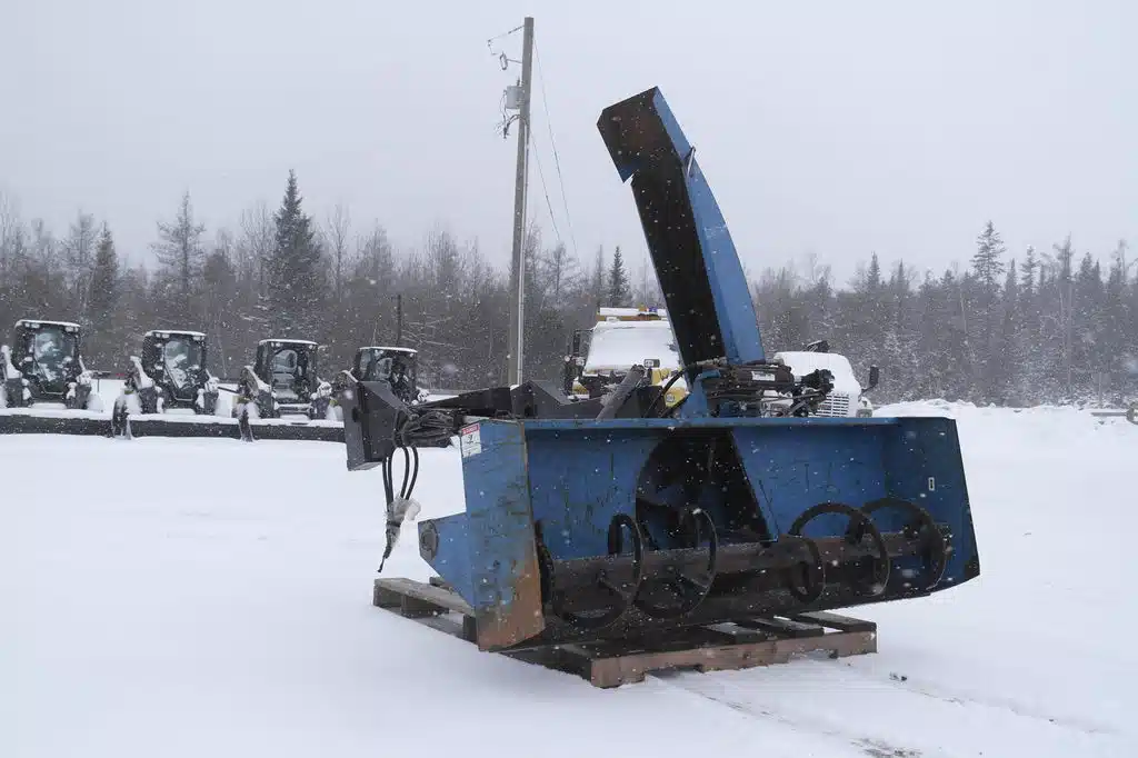Gallery image 1 for Used Argo S72FM Snow Blower