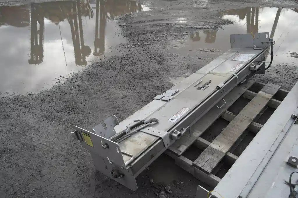 Gallery image 1 for Used Meyer 64571 Spreader - Broadcast