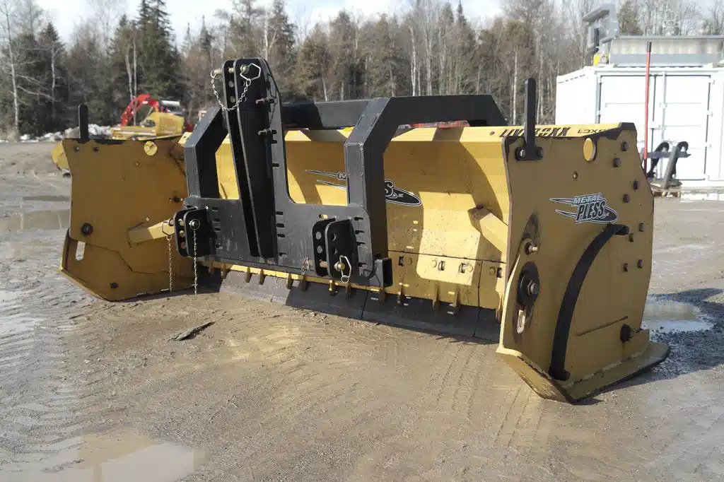 Gallery image 1 for Used Metal Pless LBX0836 Snow Blower