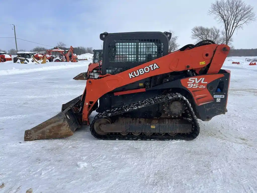 Gallery image 2 for Used Kubota SVL95 Track Loader