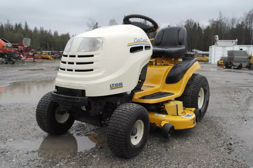 Gallery image 1 for Used Cub Cadet LT1046 Mower - Riding