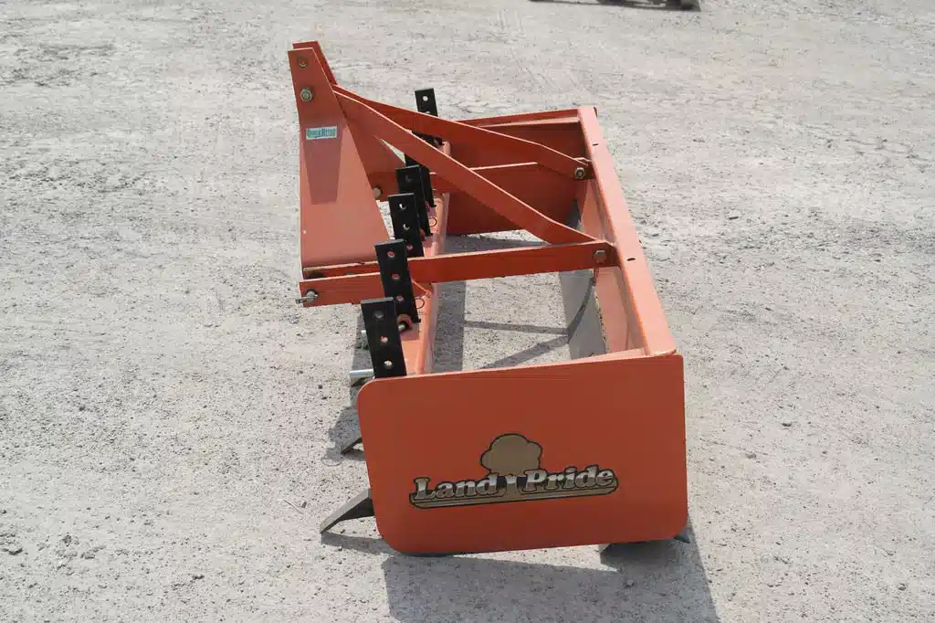 Gallery image 2 for Used Land Pride BB2572 Box Scraper