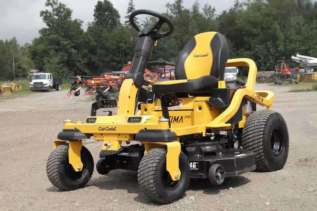 Gallery image 1 for Used Cub Cadet ZTS1 46 Mower - Riding
