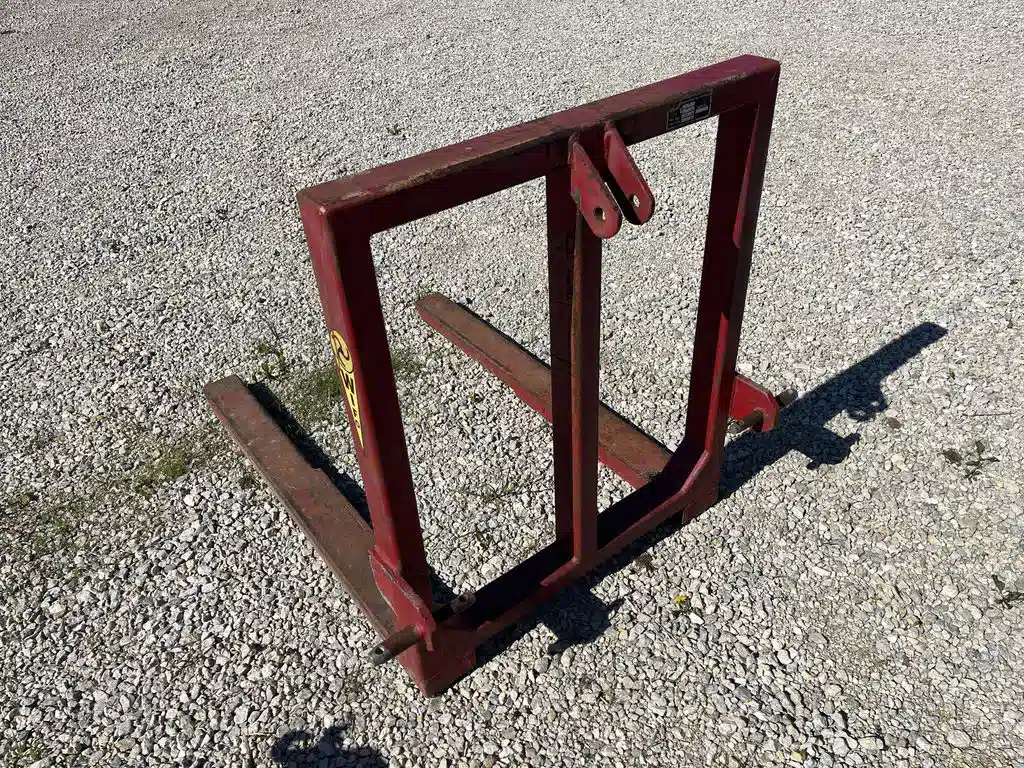 Gallery image 2 for Used Wifo 3Pth Pallet Forks Bucket