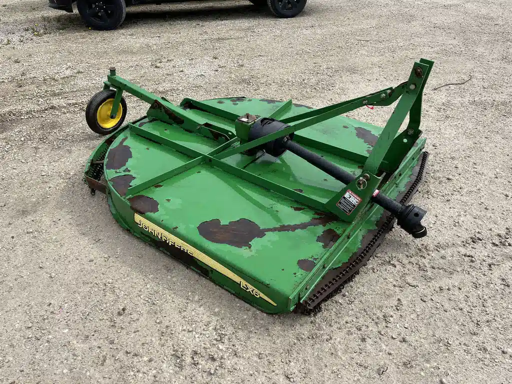 Gallery image 1 for Used John Deere LX6 Mower - Zero Turn